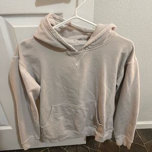 Lululemon sweatshirt